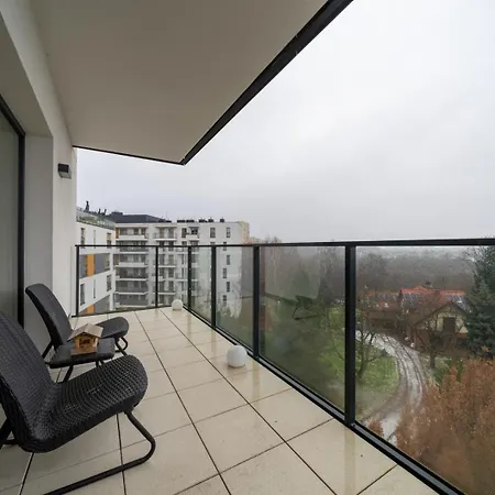 דירה Wilanowska Prestige - 80m2, Parking & Balcony - By Rentujemy ורשה