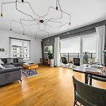 Wilanowska Prestige - 80m2, Parking & Balcony - By Rentujemy Apartmán *