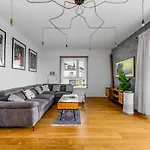 Wilanowska Prestige - 80m2, Parking & Balcony - By Rentujemy Apartmán *