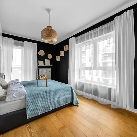 Wilanowska Prestige - 80m2, Parking & Balcony - By Rentujemy Varsovia