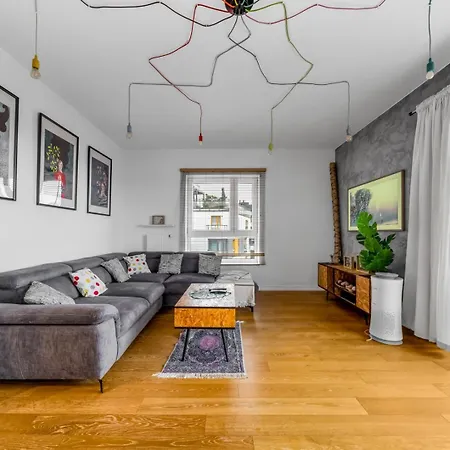 Wilanowska Prestige - 80m2, Parking & Balcony - By Rentujemy Apartment *