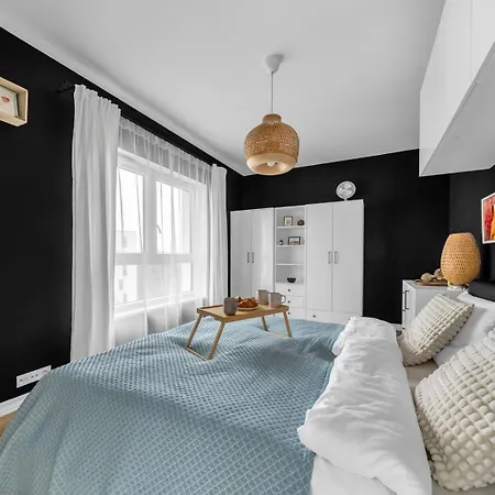Apartment Wilanowska Prestige - 80m2, Parking & Balcony - By Rentujemy
